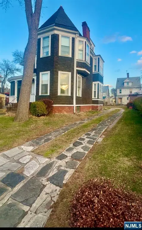 887-889 Degraw Avenue, Newark, NJ 07104 - Image #3