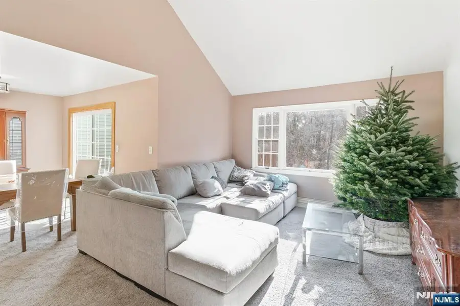 33 Jaime Court, Mount Tabor, NJ 07950 - Image #2