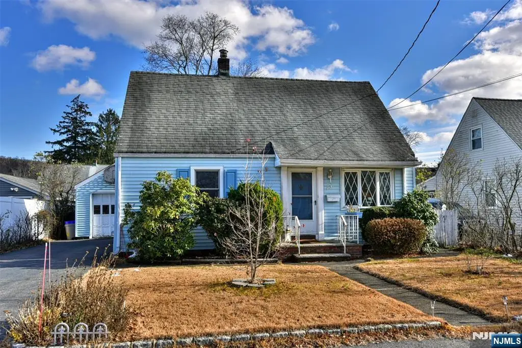 72 Burnside Place, Wanaque, NJ 07420 - Image #1