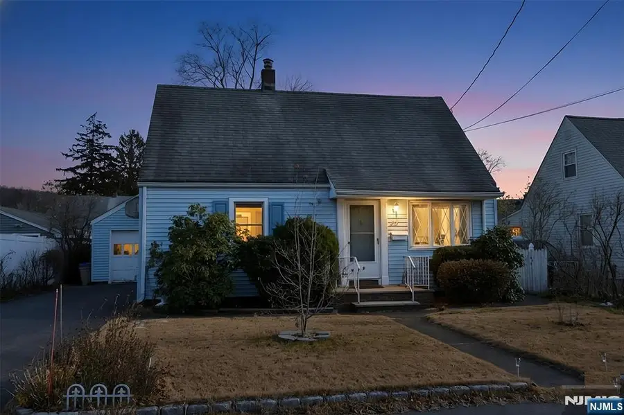 72 Burnside Place, Wanaque, NJ 07420 - Image #2