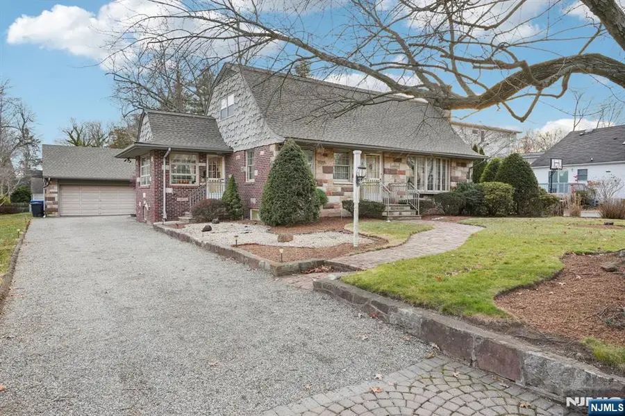 170 Hickory Avenue, Tenafly, NJ 07670 - Image #2