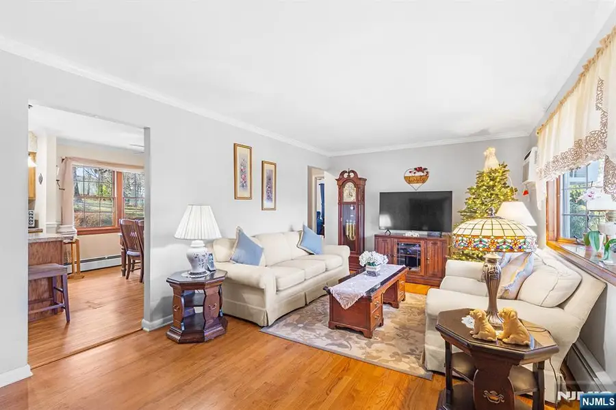69 Hilltop Terrace, Bloomingdale, NJ 07403 - Image #3