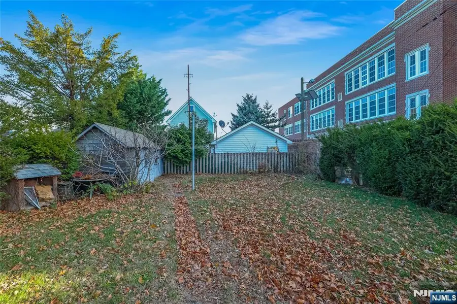 242 Main Avenue, Wallington, NJ 07057 - Image #3