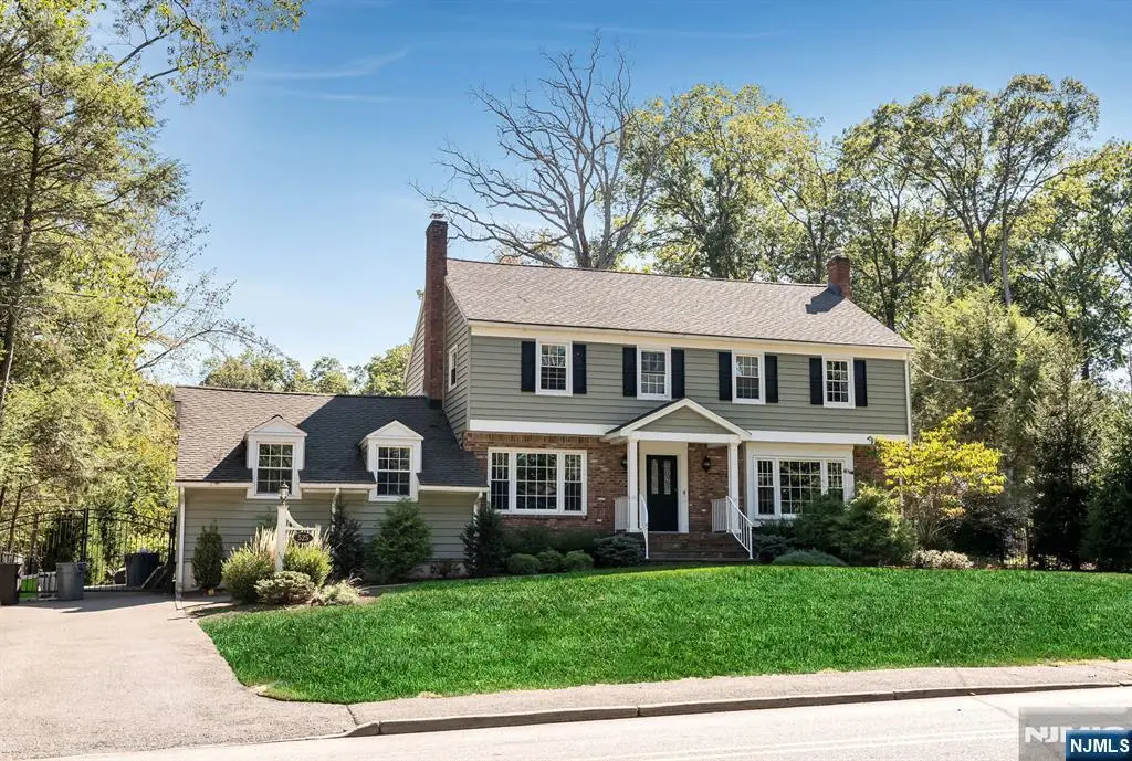 525 Pines Lake Drive, Wayne, NJ 07470 - Image #1