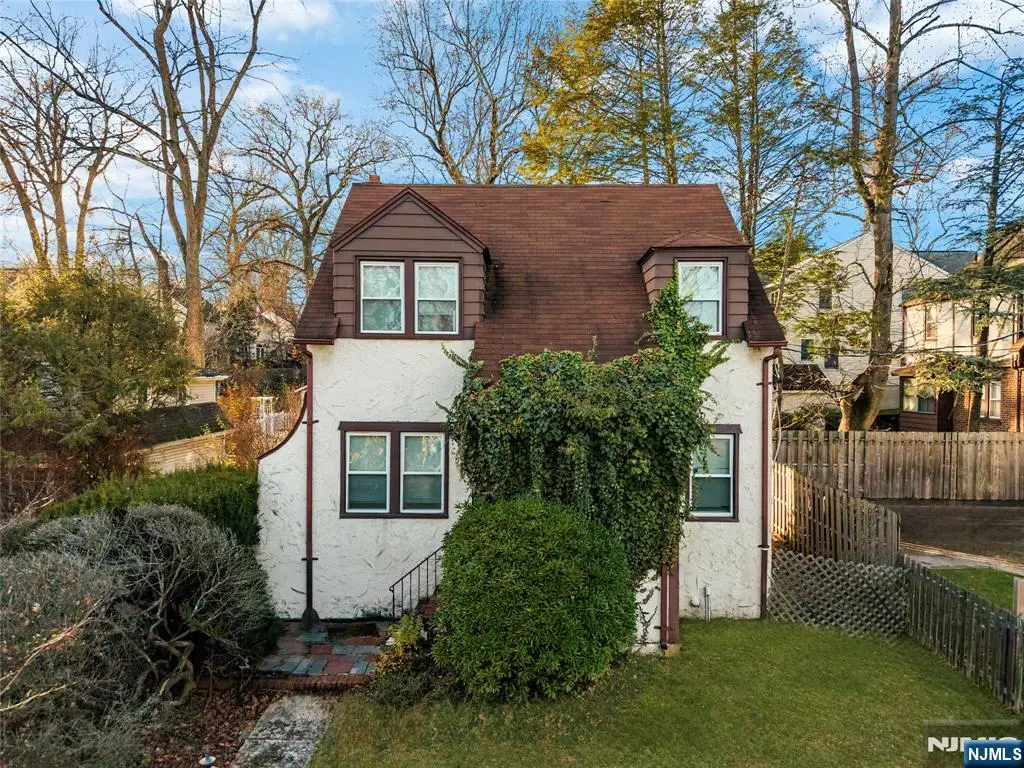 43 Esmond Place, Tenafly, NJ 07670 - Image #1