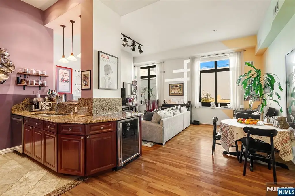 518-536 Gregory Avenue C301, Weehawken, NJ 07086 - Image #1