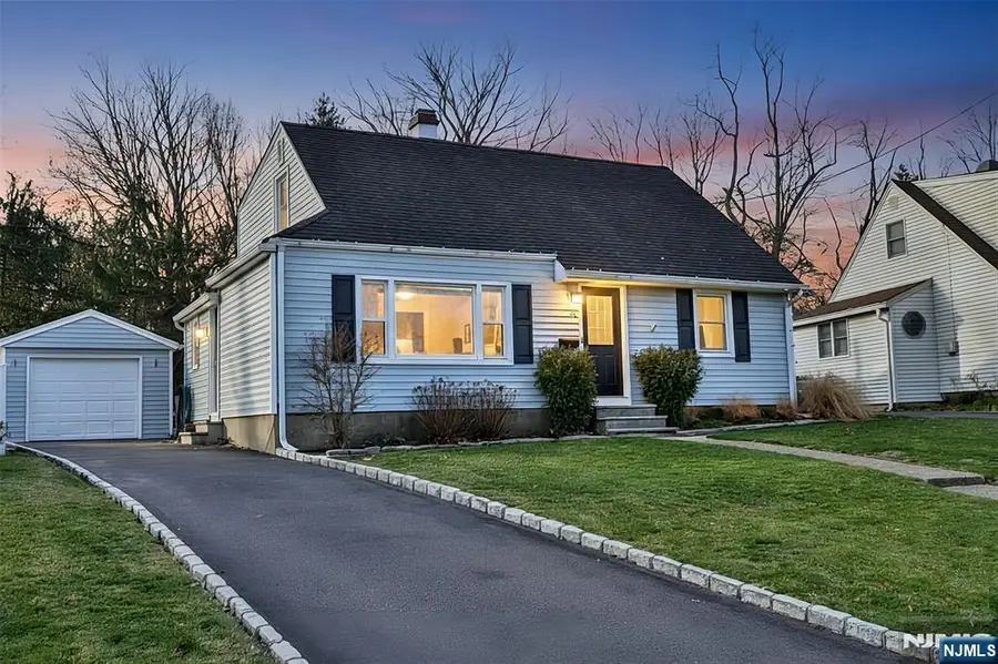 20 Charles Terrace, Waldwick, NJ 07463 - Image #2