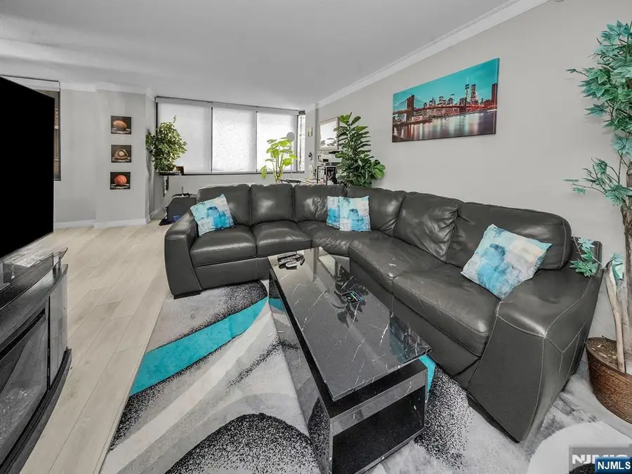 316 Prospect Avenue 8D, Hackensack, NJ 07601 - Image #3