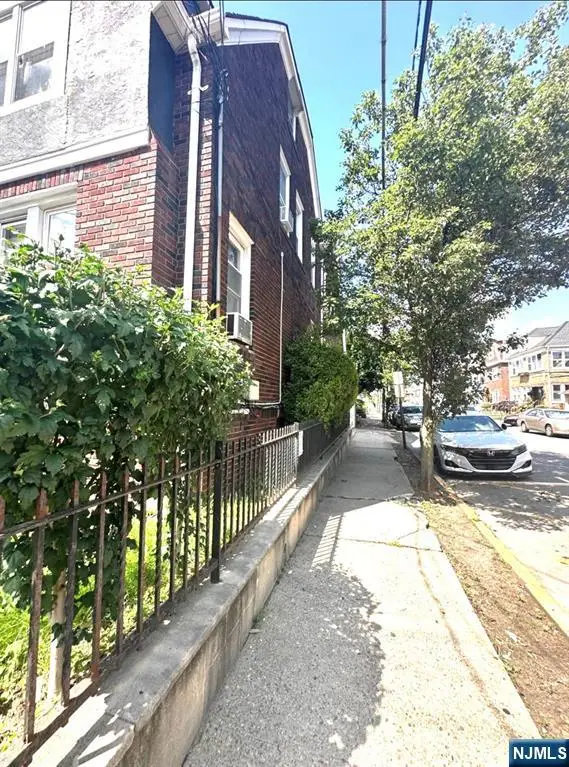 800 85th Street, North Bergen, NJ 07047 - Image #3