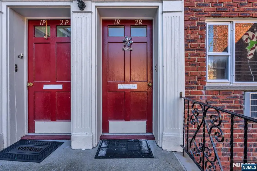 640 Franklin Avenue 2R, Nutley, NJ 07110 - Image #2