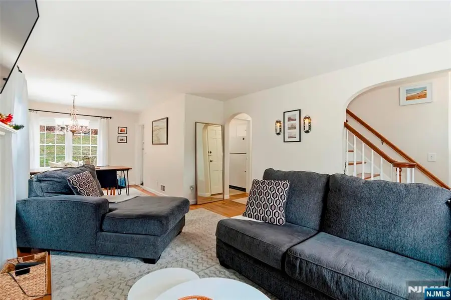 95 Hillside Drive, North Haledon, NJ 07508 - Image #3