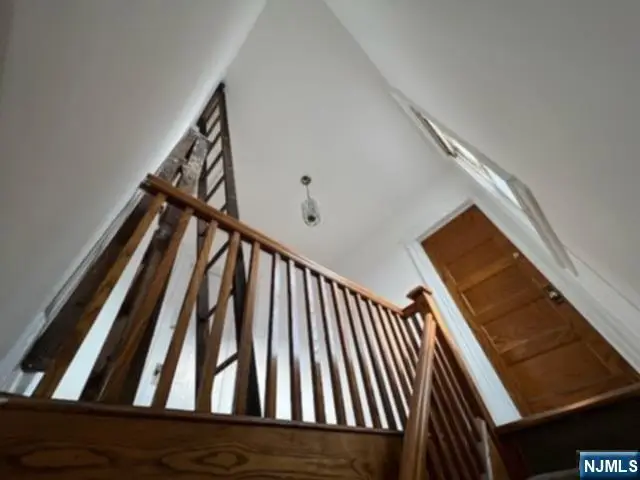 238 Columbus Place, Cliffside Park, NJ 07010 - Image #2