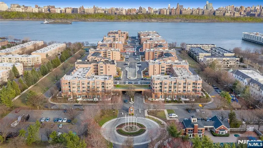 503 Livingston Court N503, Edgewater, NJ 07020 - Image #2