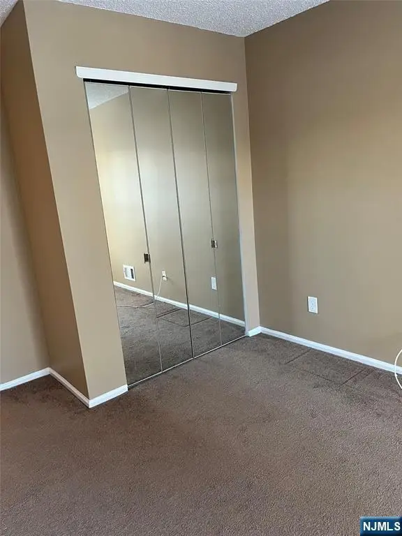 611 Lilac Lane, Mahwah, NJ 07430 - Image #3