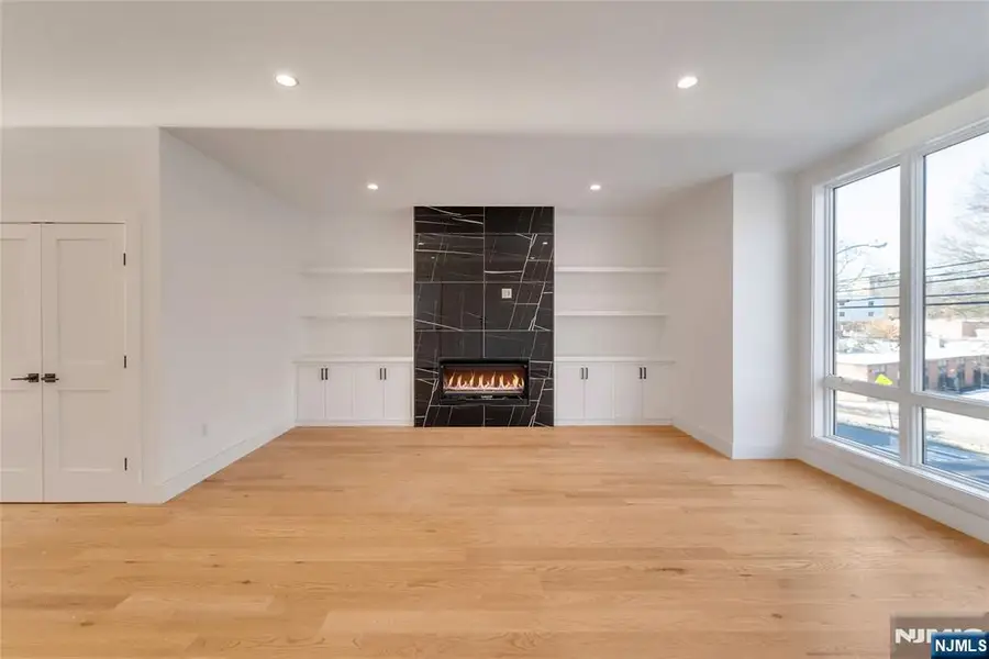 432 Stillwell Avenue A, Fort Lee, NJ 07024 - #3