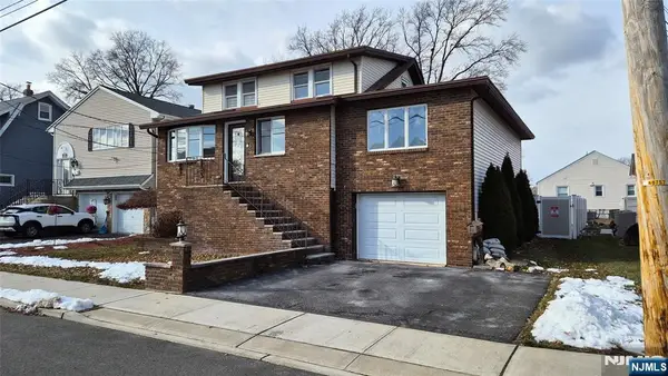 6 Chamberlain Avenue, Little Ferry, NJ 07643