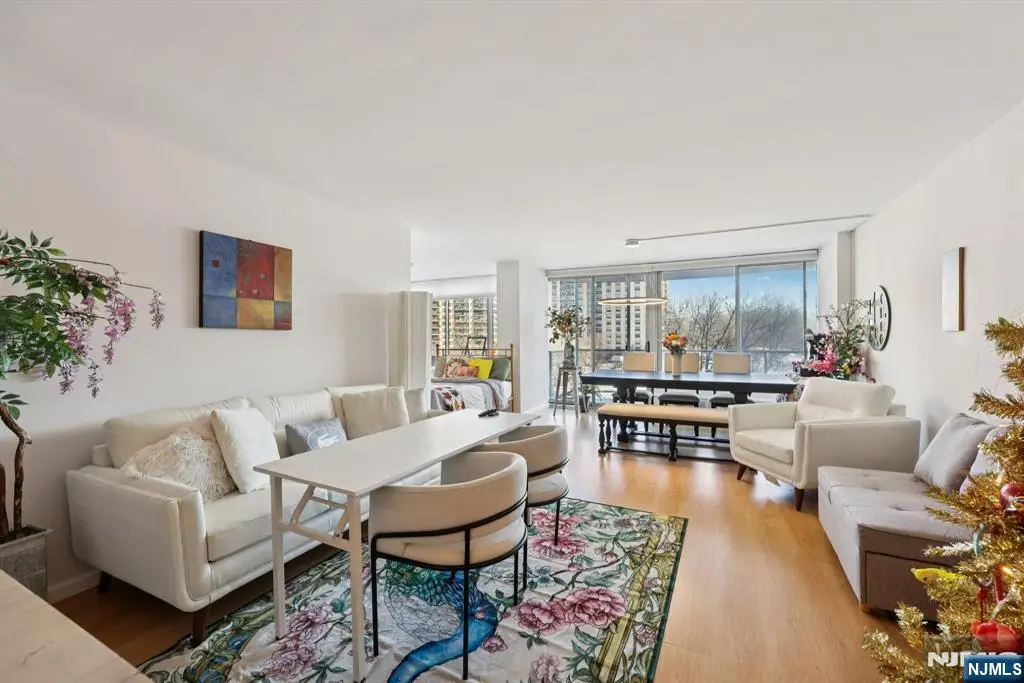 1 Claridge Drive 503, Verona, NJ 07044 - Image #1