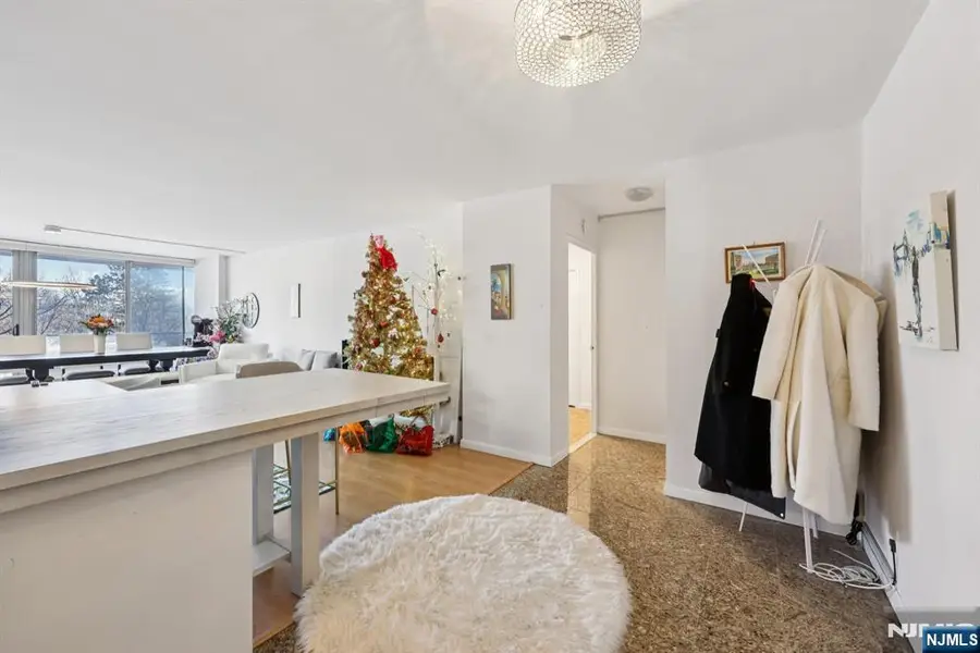 1 Claridge Drive 503, Verona, NJ 07044 - Image #3