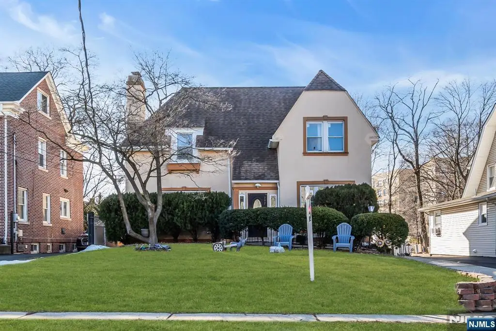 297 Hamilton Place, Hackensack, NJ 07601 - #1