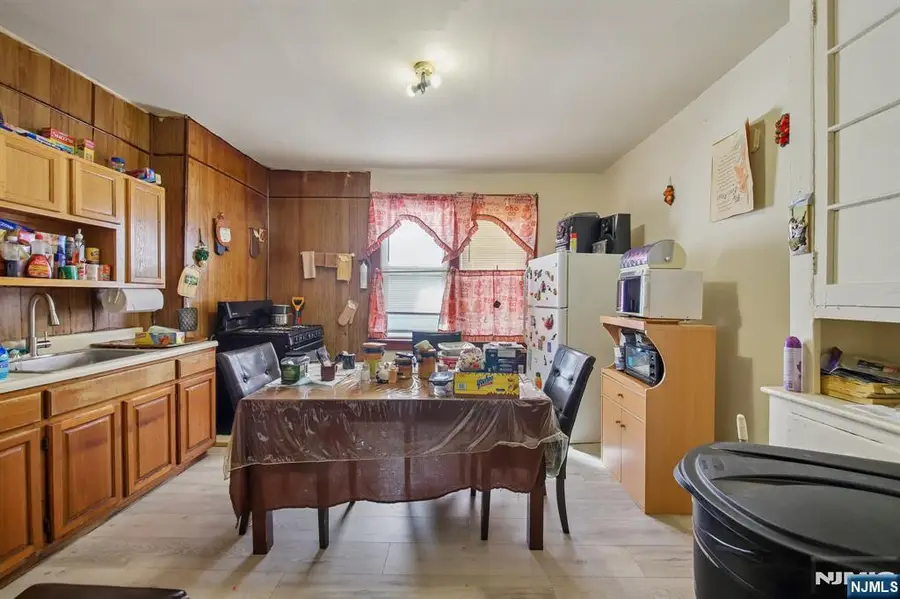 17 Myrtle Avenue, Jersey City, NJ 07305 - Image #3