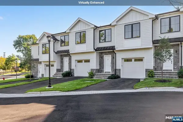 23 Fey Place, Oradell, NJ 07649