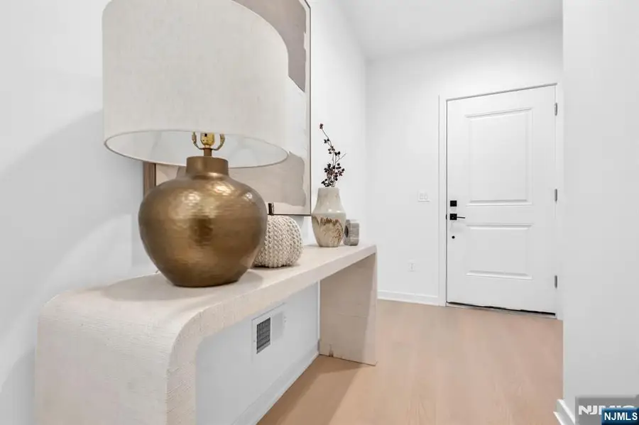 23 Fey Place, Oradell, NJ 07649 - Image #2