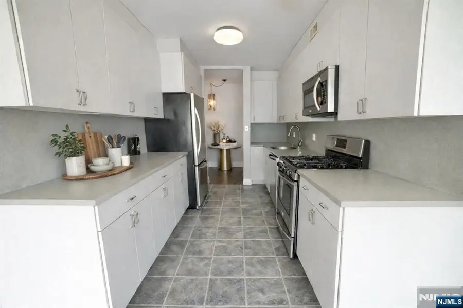 5 Horizon Road 203, Fort Lee, NJ 07024 - #3