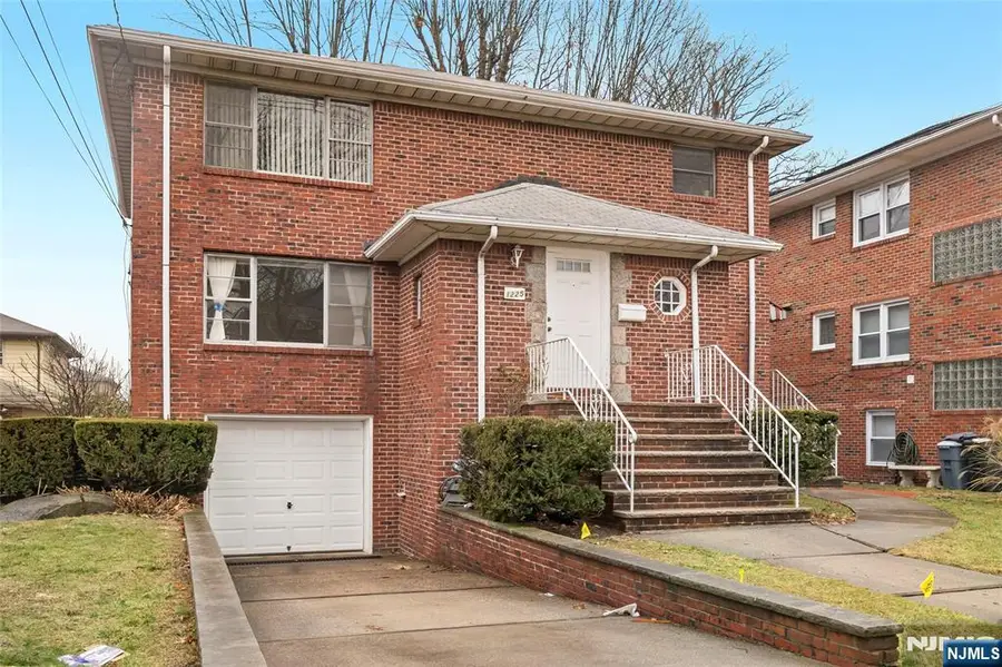 1225 Inwood Terrace, Fort Lee, NJ 07024 - Image #2