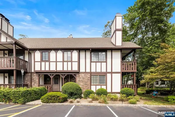 1612 Faulkner Court, Mahwah, NJ 07430