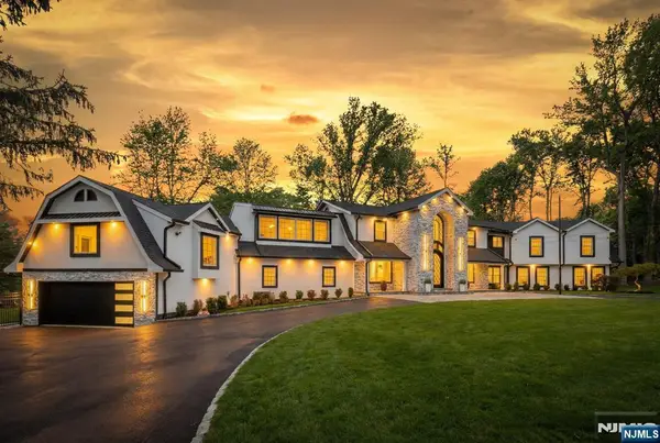 27 Applewood Drive, Upper Saddle River, NJ 07458