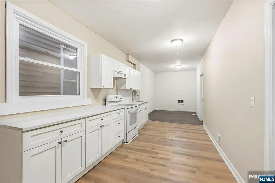 152 10th Street, Newark, NJ 07107 - Image #2