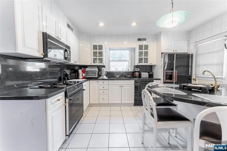 1806 Rensselaer Road, Teaneck, NJ 07666 - Image #2