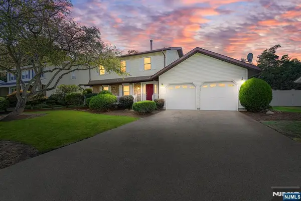 16 Agawam Drive, Wayne, NJ 07470