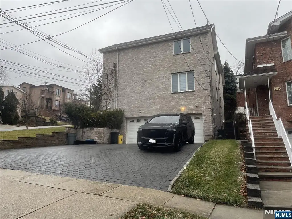 120 Edsall Boulevard, Palisades Park, NJ 07650 - Image #1