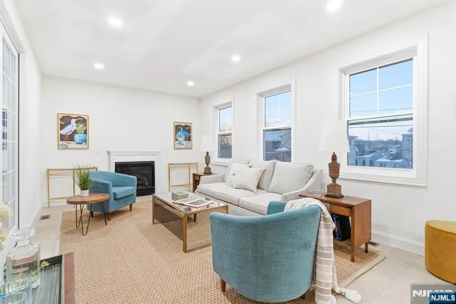 41 Entwistle Avenue, Nutley, NJ 07110 - #2