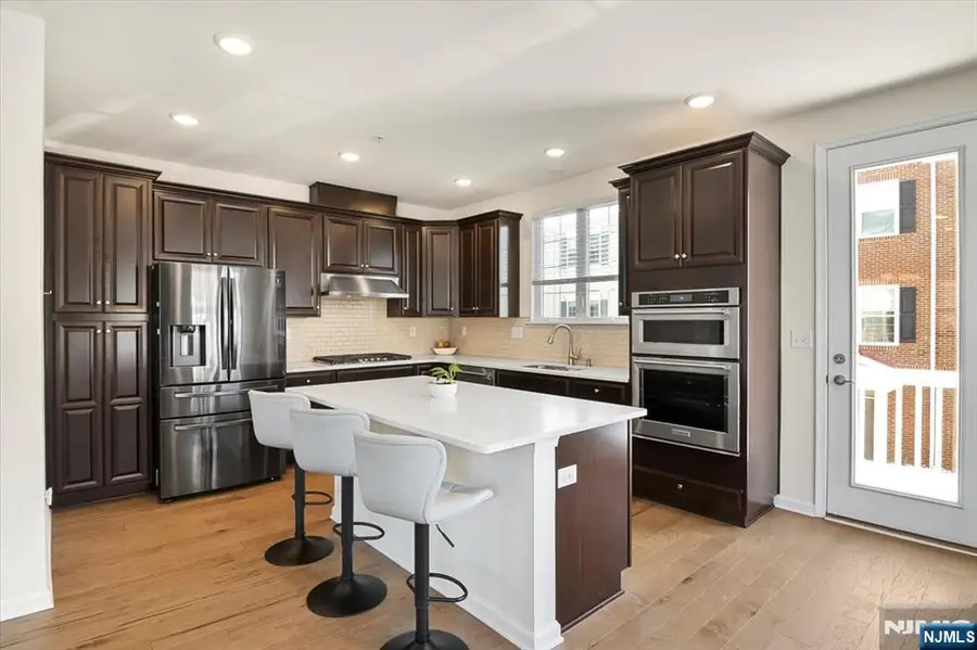 55 Landmark Lane, Fair Lawn, NJ 07410 - Image #2