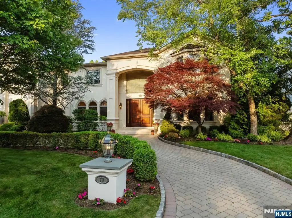 71 Roberts Road, Englewood Cliffs, NJ 07632 - Image #1