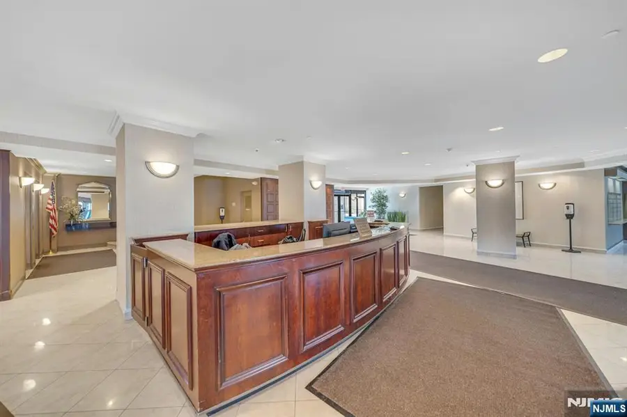 2200 Central Road 15C, Fort Lee, NJ 07024 - #3