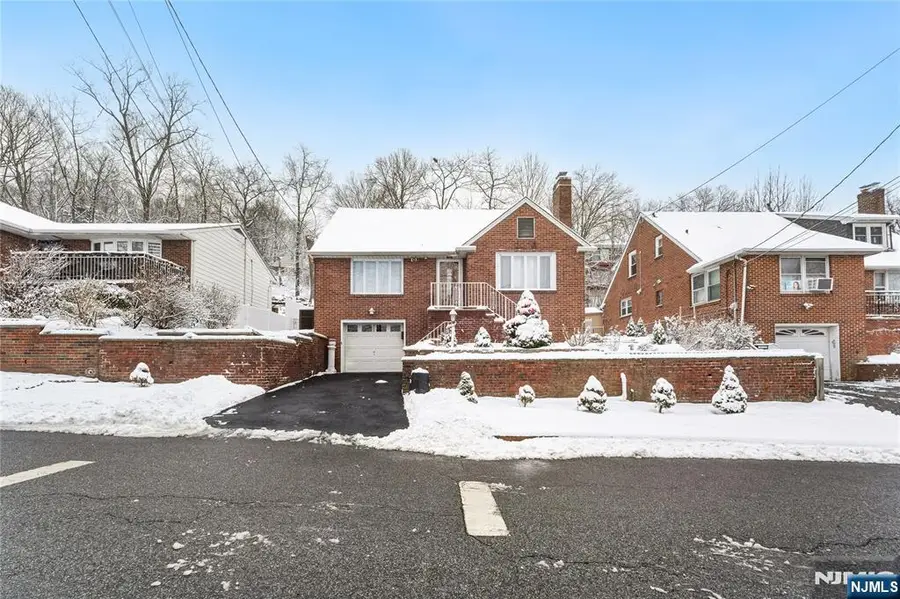 722 Oak Street, Ridgefield, NJ 07657 - Image #2