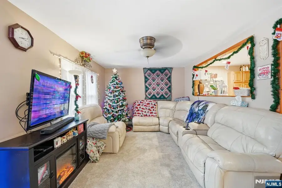 12 Quill Street, West Milford, NJ 07480 - Image #3