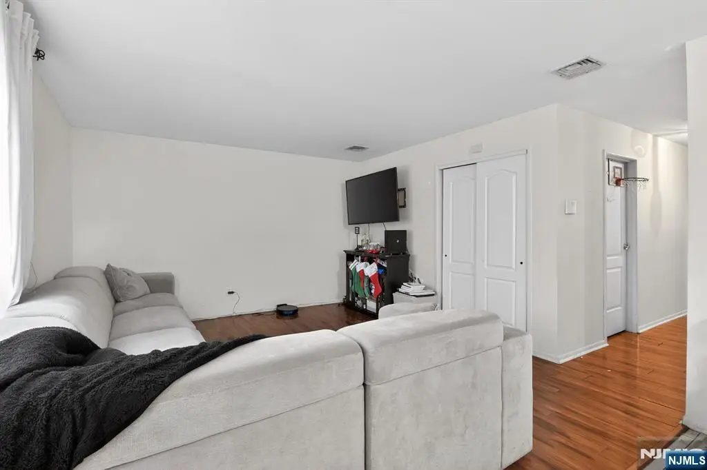 192 Burnett Avenue, Maplewood, NJ 07040 - Image #1