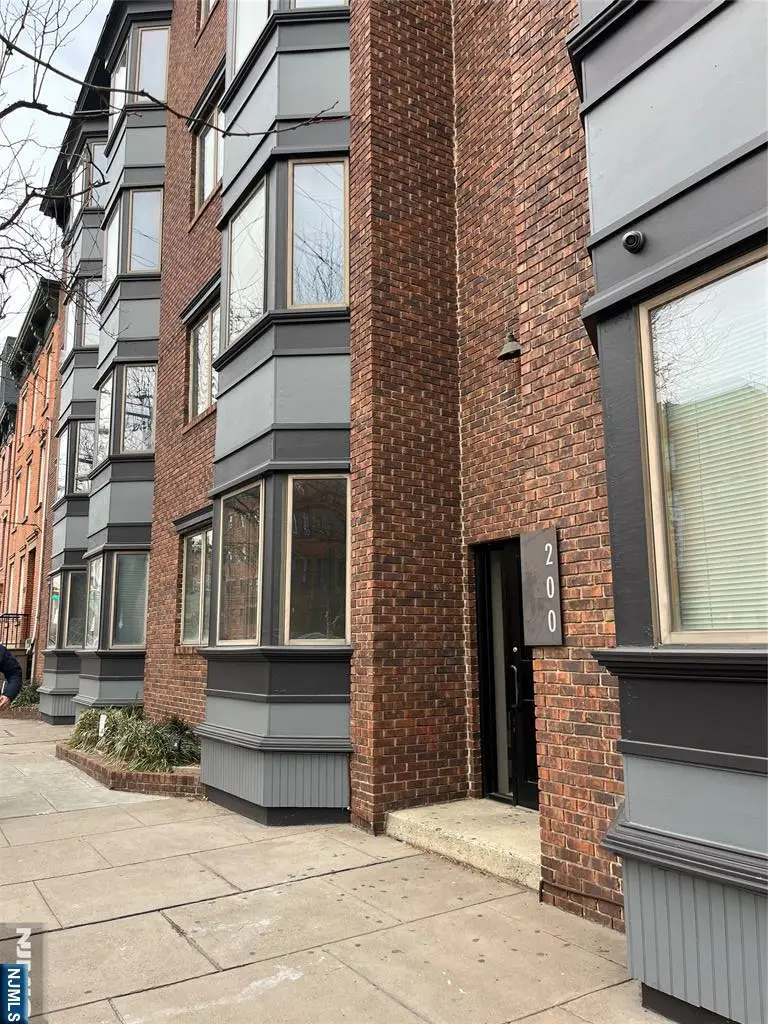 200 Christopher Columbus Drive c10, Jersey City, NJ 07302 - #2