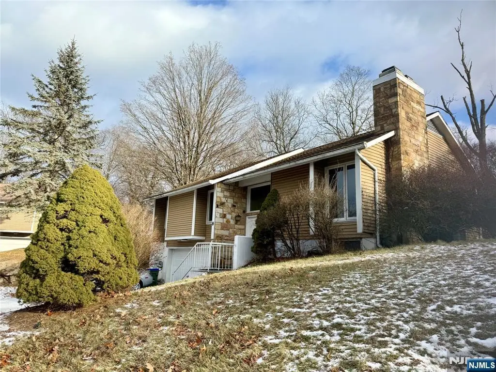 8 Canada Goose Drive, Hackettstown, NJ 07840 - Image #1