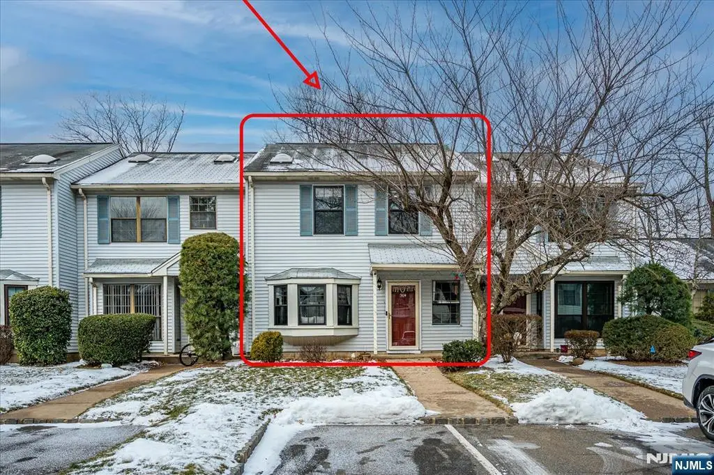 304 Maplecrest Road 304, Edison, NJ 08820 - Image #1