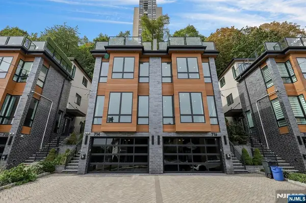 716 Undercliff Avenue 716, Edgewater, NJ 07020