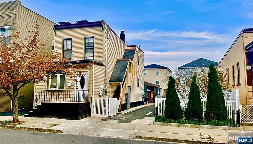 20 Lake Street, Belleville, NJ 07109 - Image #1