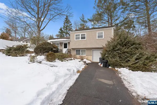 427 Andre Avenue, Northvale, NJ 07647