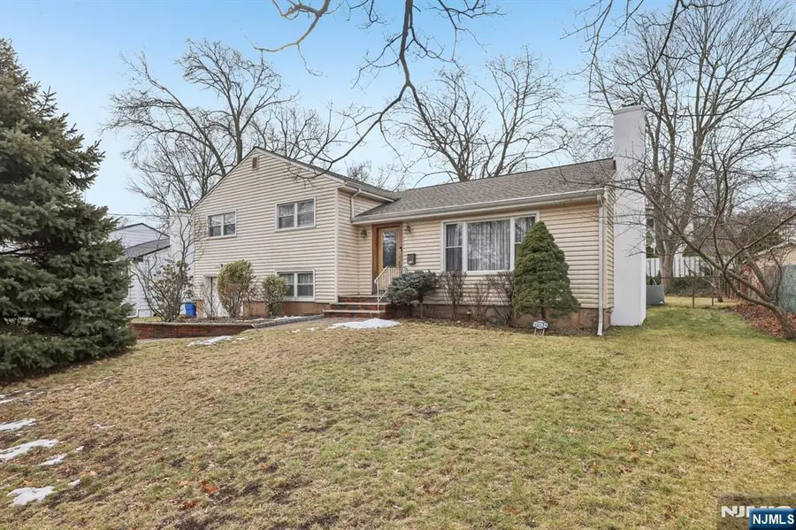 15-14 Radburn Road, Fair Lawn, NJ 07410 - Image #3