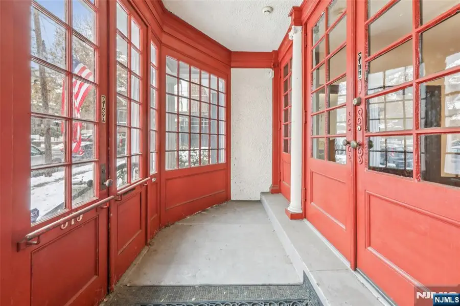 375 Fairmount, Jersey City, NJ 07306 - Image #3