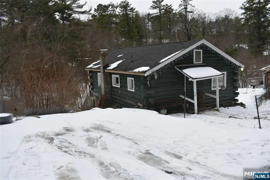 71 Dockerty Hollow Road, West Milford, NJ 07480 - Image #3